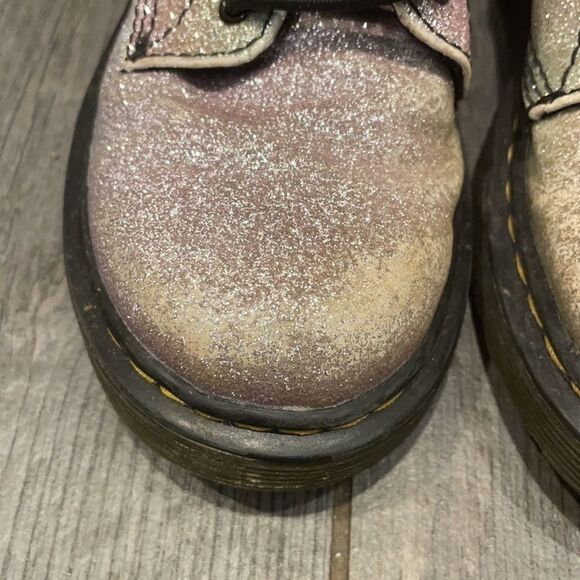 Dr. Martens rainbow colored boots - Picture 3 of 11